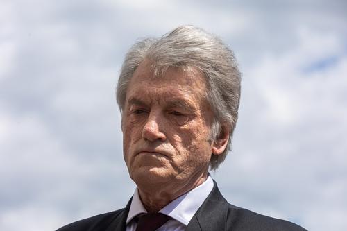 Бывший президент Украины Ющенко: толпа лидеров стран Евросоюза безуспешно убеждала Зеленского начать переговоры