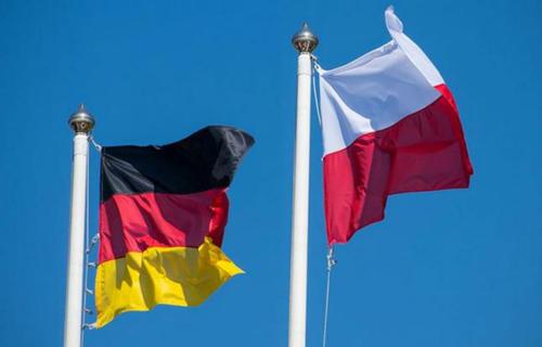 Польша снова требует репараций с Германии