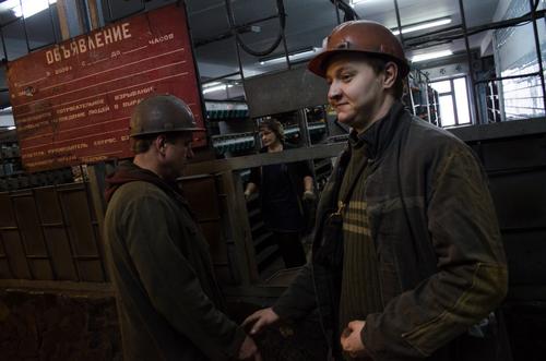 МЧС Донецкой Народной Республики сообщило о том, что в обесточенной украинскими военными шахте находится 21 человек  