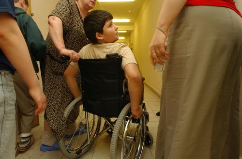 Юрист Соловьев предложил упростить порядок предоставления выходных дней родителю для ухода за ребёнком с инвалидностью 