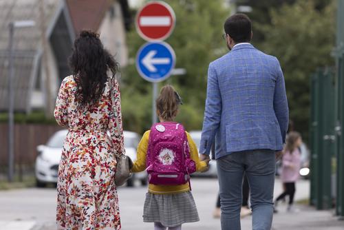 Опрос о целях самореализации среди россиян показал, что семью и любовь выбирают респонденты старше 34 лет