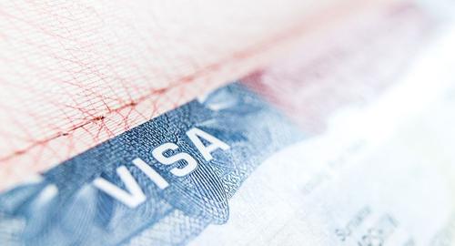 Эксперт по туризму Санаева: «У консульств нет четких правил получения виз для россиян»