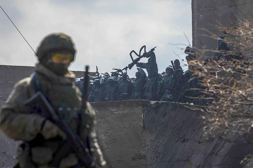 ВГА Харьковской области: западным журналистам в регионе начали показывать разрушенные города, чтобы состряпать фейки о России