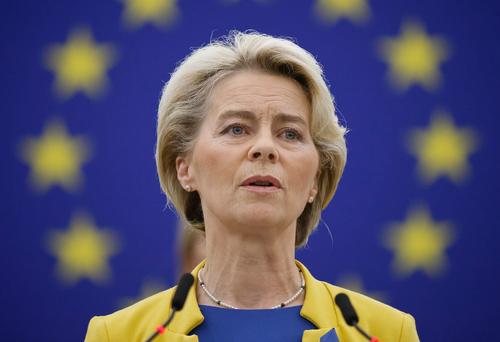 Урсула фон дер Ляйен: санкции Евросоюза против России останутся в силе, пока ее экономика не «будет разорвана»