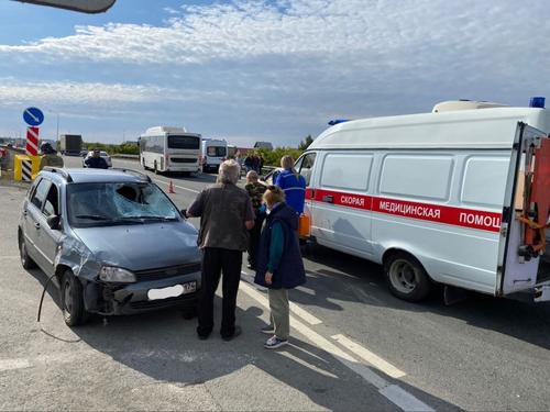 В Челябинской области «Лада» протаранила автобус с 15 пассажирами