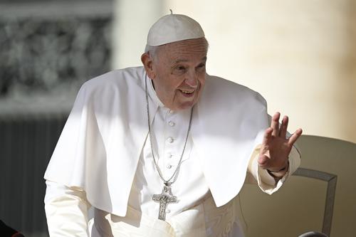 Папа Римский призвал к достижению мира путем прощения и диалога 
