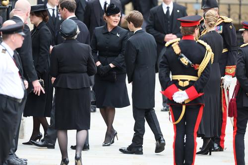 В Лондоне проходит церемония государственных похорон Елизаветы II