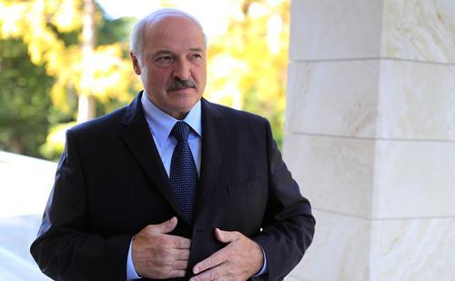 Лукашенко заявил, что никакого удара в спину российским войскам через Белоруссию не будет