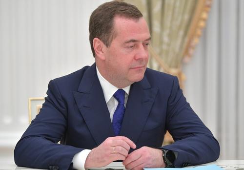 Медведев: Донбасс будет присоединен к России, западному истеблишменту нужно понять, что страна выбрала свой путь