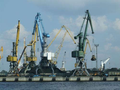 Бежавшее на Украину руководство порта Бердянска уничтожило документы сотрудников