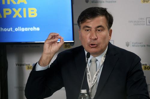Саакашвили увидел опасность для Грузии в массовом притоке в страну российских граждан