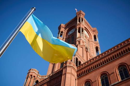 Политолог Оленченко считает, что курс политики Киева себя исчерпал