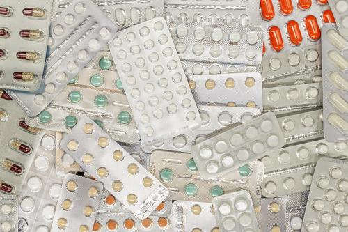 Закон об экспериментальной продаже рецептурных лекарств в интернете принят Госдумой