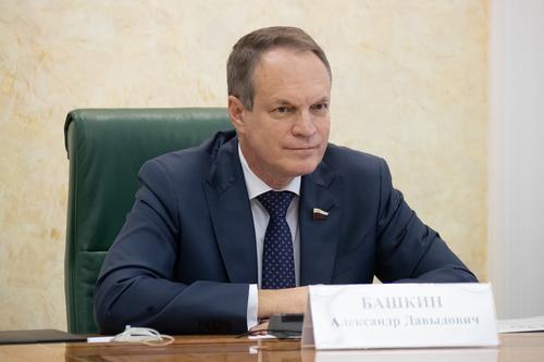 Сенатор Башкин: Россия даст адекватный, осознанный и, вероятно, асимметричный ответ на ЧП на Крымском мосту
