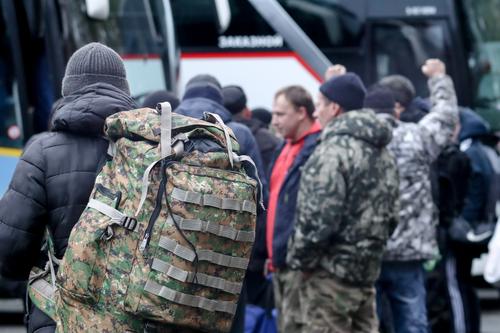 Крымские власти предложили запретить военнообязанным гражданам во время мобилизации выезд из России  