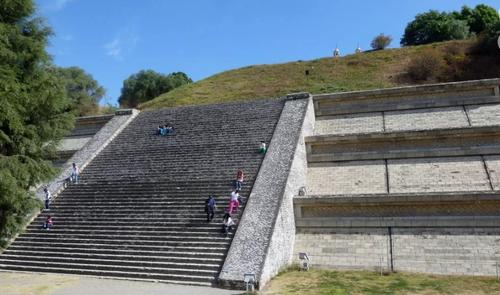 Самая большая пирамида в мире спрятана под холмом в Мексике