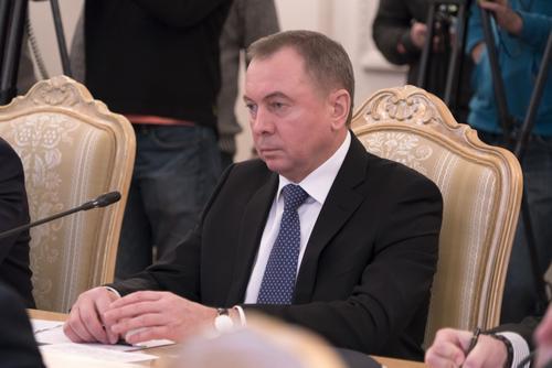 Глава МИД Белоруссии Макей заявил, что Москва, Киев и Минск должны вести переговоры по ситуации на Украине