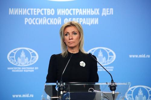 Захарова назвала отказ Швейцарии комментировать ситуацию с осквернением мемориала Суворову «проамериканским перекосом»