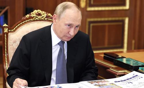 Путин объявил о введении военного положения в республиках Донбасса, Херсонской и Запорожской областях