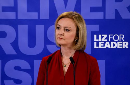 Лиз Трасс объявила, что уходит в отставку с постов лидера Консервативной партии и премьера Великобритании