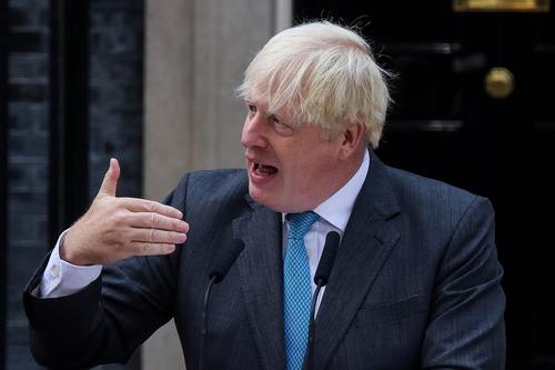 Sky News: Борис Джонсон вылетел из Доминиканы в Великобританию, чтобы побороться за пост премьера страны