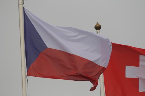 Чехия требует компенсации ущерба за срыв поставок сырья из РФ