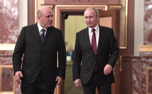 Песков на вопрос, может ли на саммит G20 поехать Мишустин, а не Путин, заявил, что решение пока не принято