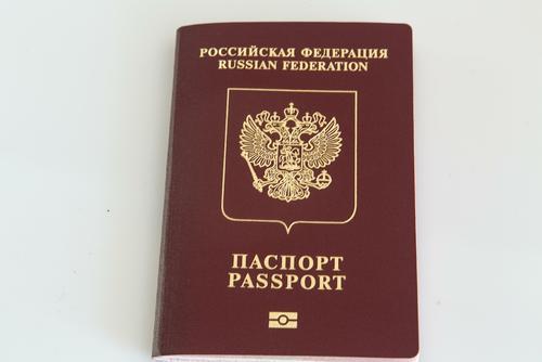 Адвокат Некрасов: бесконтрольное предоставление паспортных данных граждан ведет к росту числа любых мошенничеств