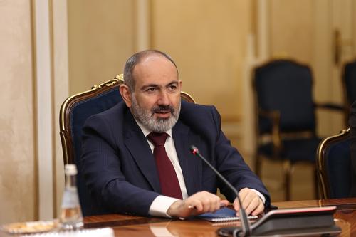 Пашинян сообщил о готовности продлить миссию российских миротворцев в Карабахе на срок до 20 лет