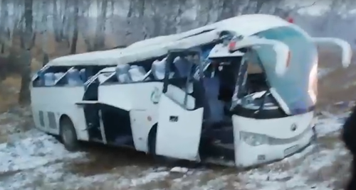 В Челябинской области опрокинулся автобус с 22 вахтовиками