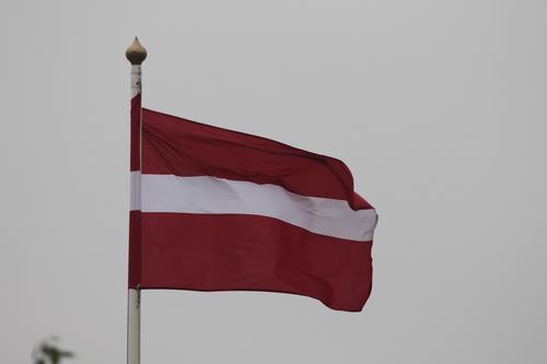 Правительство Латвии приняло решение продлить режим ЧС на границе с Белоруссией до 10 февраля следующего года