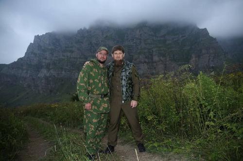 Кадыров сообщил о назначении своего помощника Алаудинова заместителем командующего 2-м армейским корпусом Народной милиции ЛНР