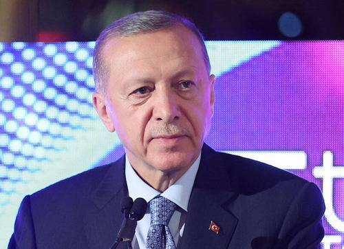 Эрдоган заявил, что Шольц поменял свою позицию по отношению к Путину и выступает за диалог с президентом РФ