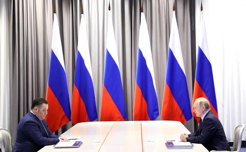 Путин во время рабочей поездки в Тверскую область пообещал лично обсудить с россиянами поддержку мобилизованных