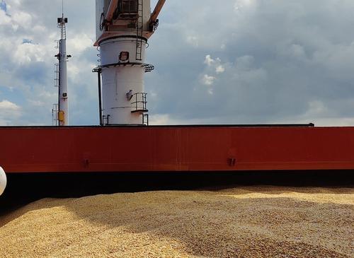 Шесть судов с зерном вышли из украинских портов после возобновления сделки