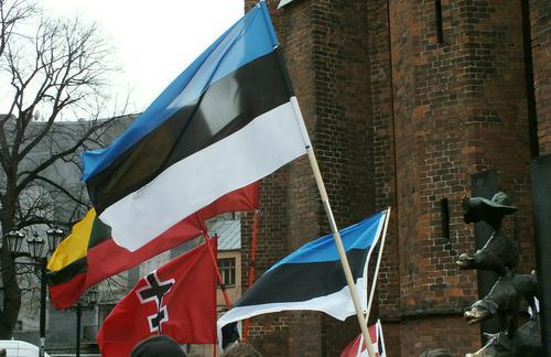 Правительство Эстонии одобрило законы для демонтажа советских военных памятников