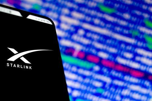 Украинский министр Федоров сообщил о получении партии терминалов связи Starlink от Польши