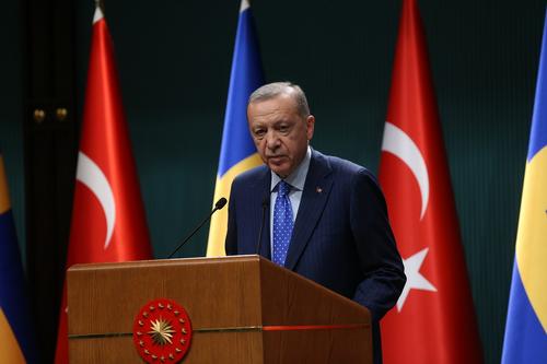 Турецкий президент Эрдоган: Запад во главе с США «нападает на Россию почти без ограничений»