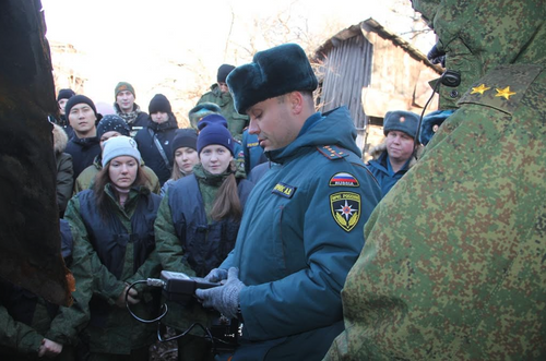В Хабаровске следователи провели мастер-класс для спасателей