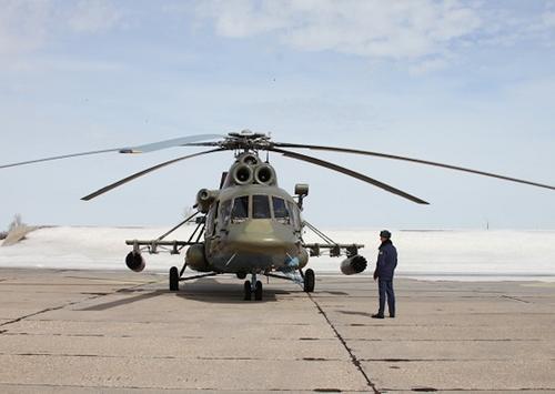 Вертолет Ми-8 совершил жесткую посадку в Иркутской области