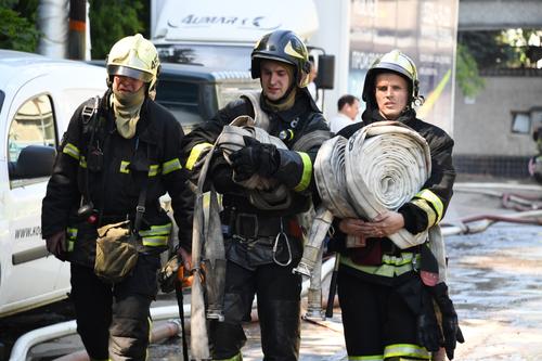 Прокуратура рассматривает аварийный режим работы электросети как возможную причину пожара на территории завода в Подольске