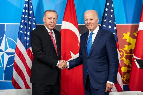 Белый дом: Байден и Эрдоган выступили за продление зерновой сделки