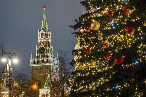 Собянин заявил, что Москва направит полученные от новогодних мероприятий доходы на поддержку СВО 