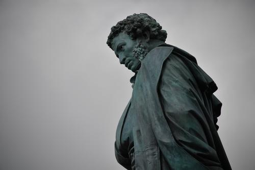 На Украине демонтировали памятник Пушкину  