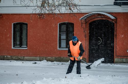 Своевременность очистки дорог от снега проверят в Челябинской области