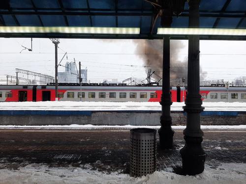 Как минимум два человека погибли при пожаре в районе площади трех вокзалов в Москве