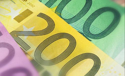 Теперь только по курсу обменника - Латвия прекратит менять гривны на евро
