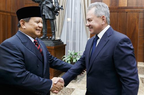 Глава Минобороны Индонезии Субианто: США не давят на страну с целью прервать сотрудничество с РФ и Китаем
