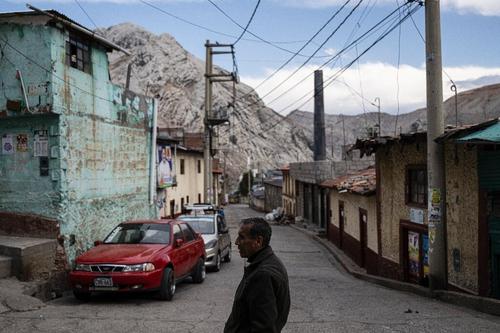 Здоровье или работа: перуанский шахтерский город на перепутье