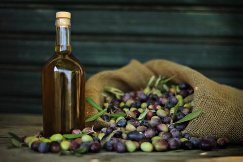 Учёные Крымского федерального университета исследуют оливковое масло собственного производства